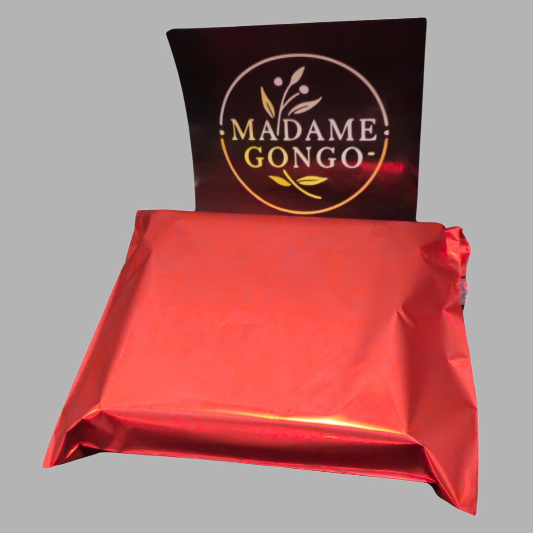 🖤 ​​​​Metal halkalı askılı siyah bikini – Kendinden emin ifadeler için