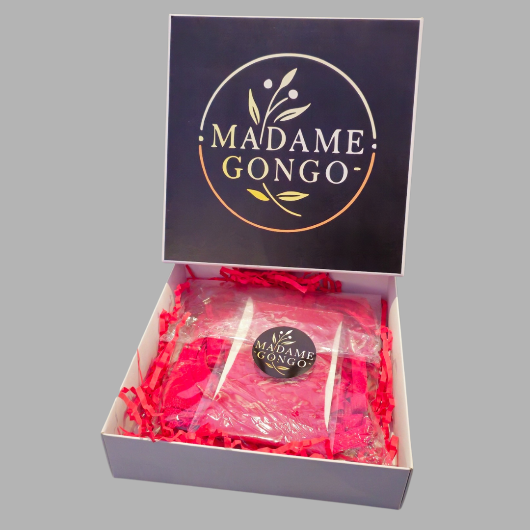 🖤 ​​​​Metal halkalı askılı siyah bikini – Kendinden emin ifadeler için